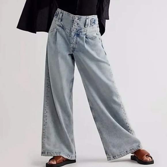 We the Free Button Fly Size Medium High Waist Super Sweeper Wide Leg Pants - Picture 1 of 11